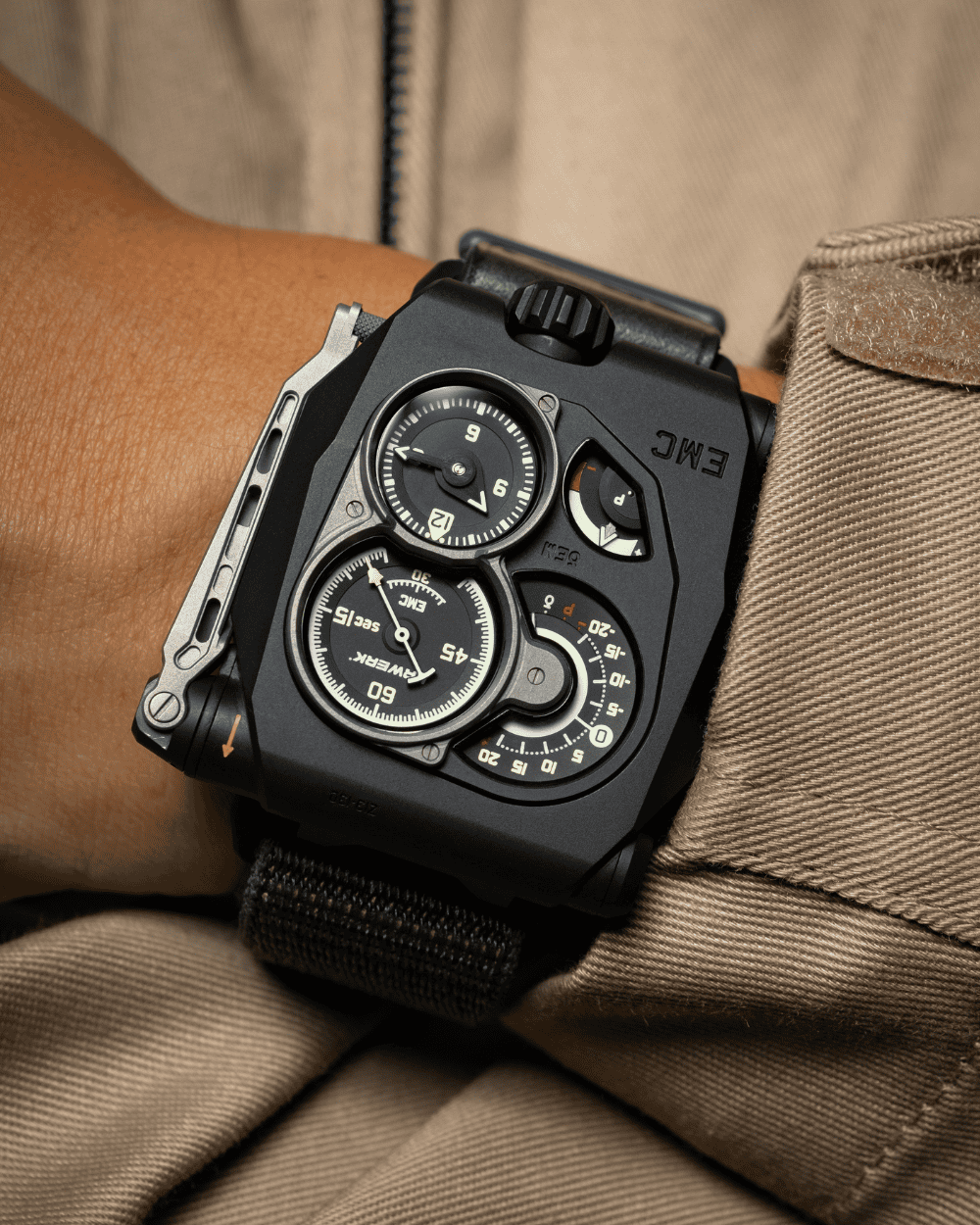 Urwerk EMC SR-71
