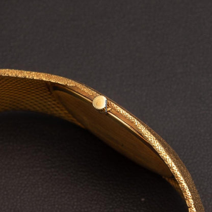 Vacheron Constantin Vintage 18K Yellow Gold Case & Bracelet Champagne Dial