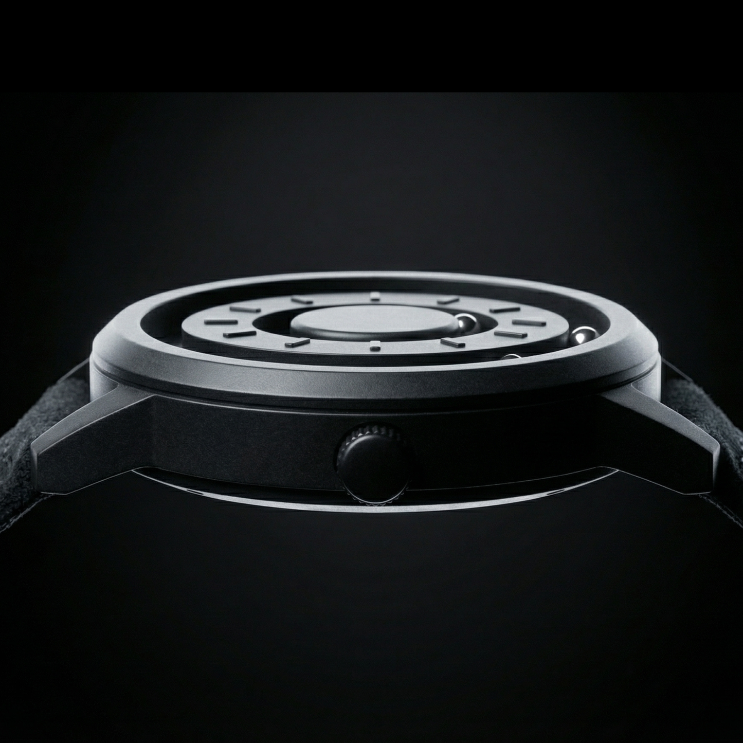 Magneto M Silica Black