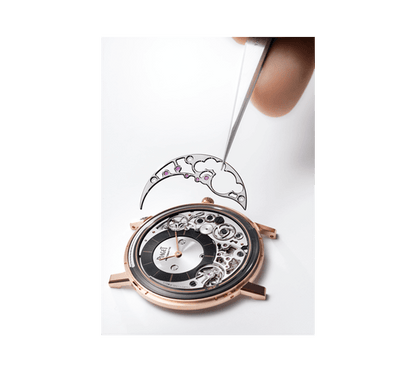 Altiplano Ultimate Automatic Watch – Ultra-Thin Luxury, Timeless Elegance